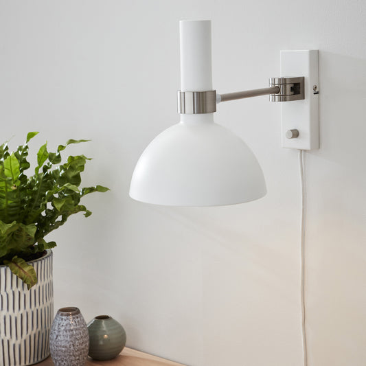 Larry veggspot 60W E27 hvit/stål