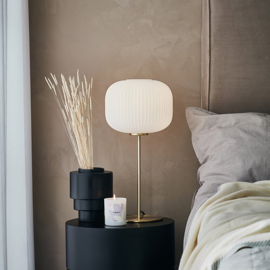 Sober bordlampe E27 hvit/messing