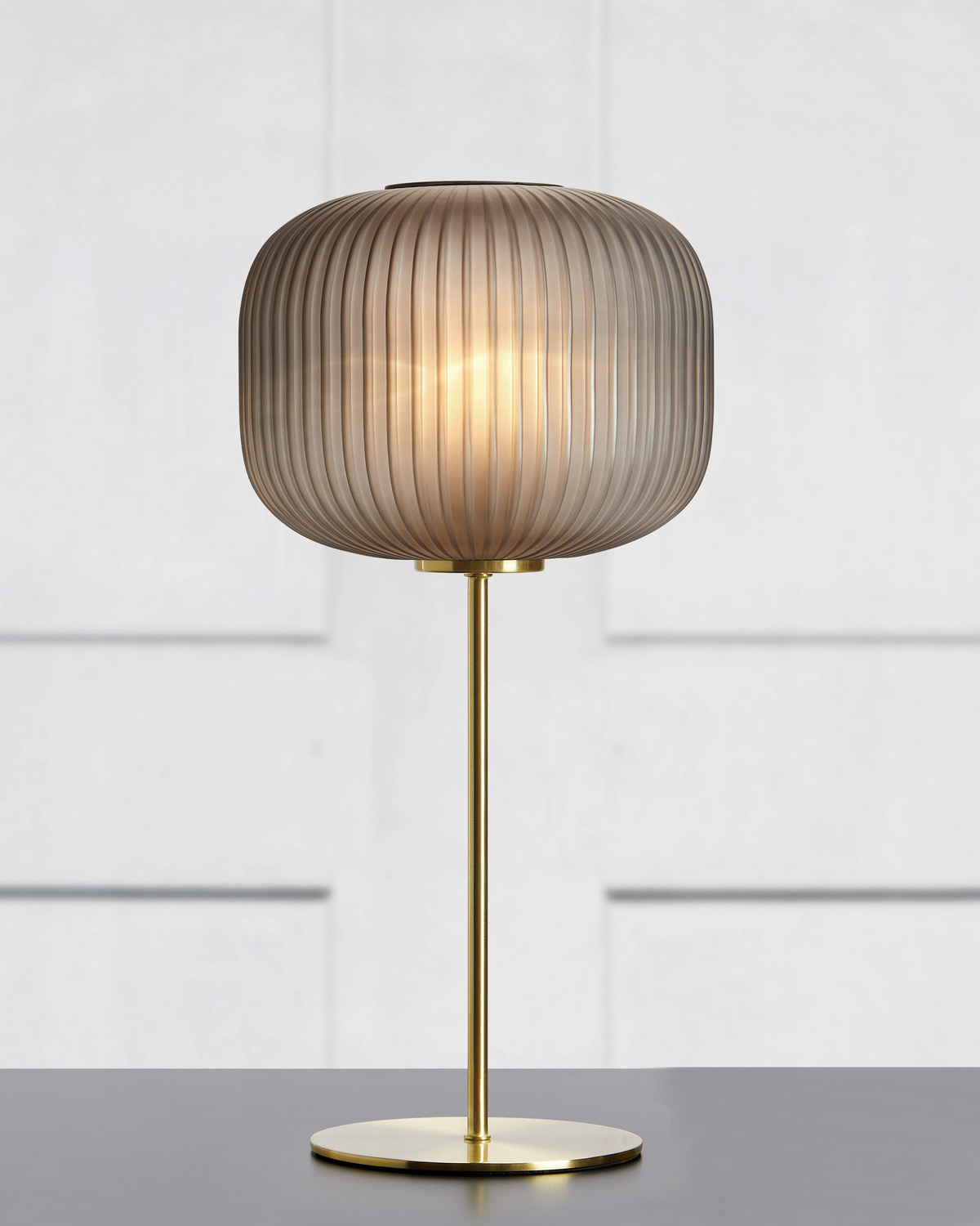 Sober bordlampe E27 smoke/messing