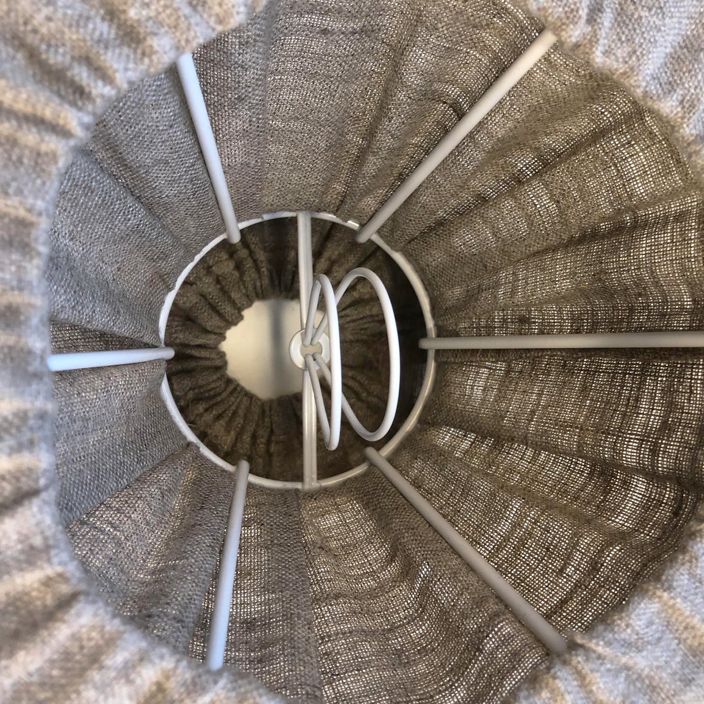 Kari skjerm 15cm mørk lin