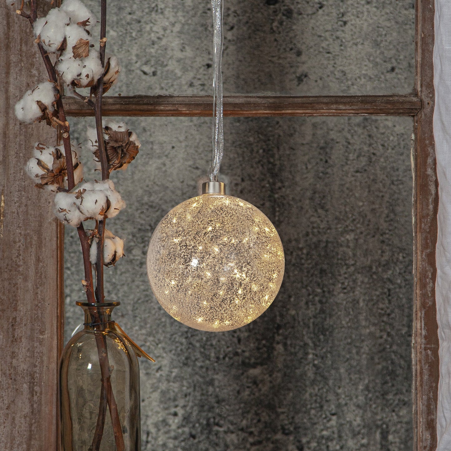 Glow snow glasskule 15cm frostet