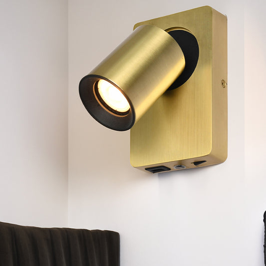 Lux vegglampe m/USB messing