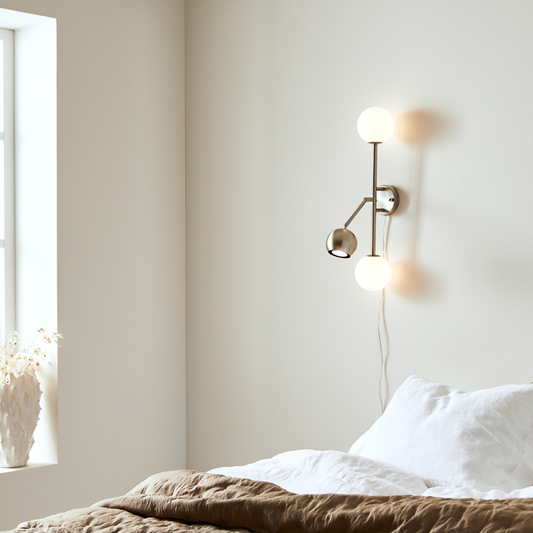 Beside 3-lys vegglampe stål/opal