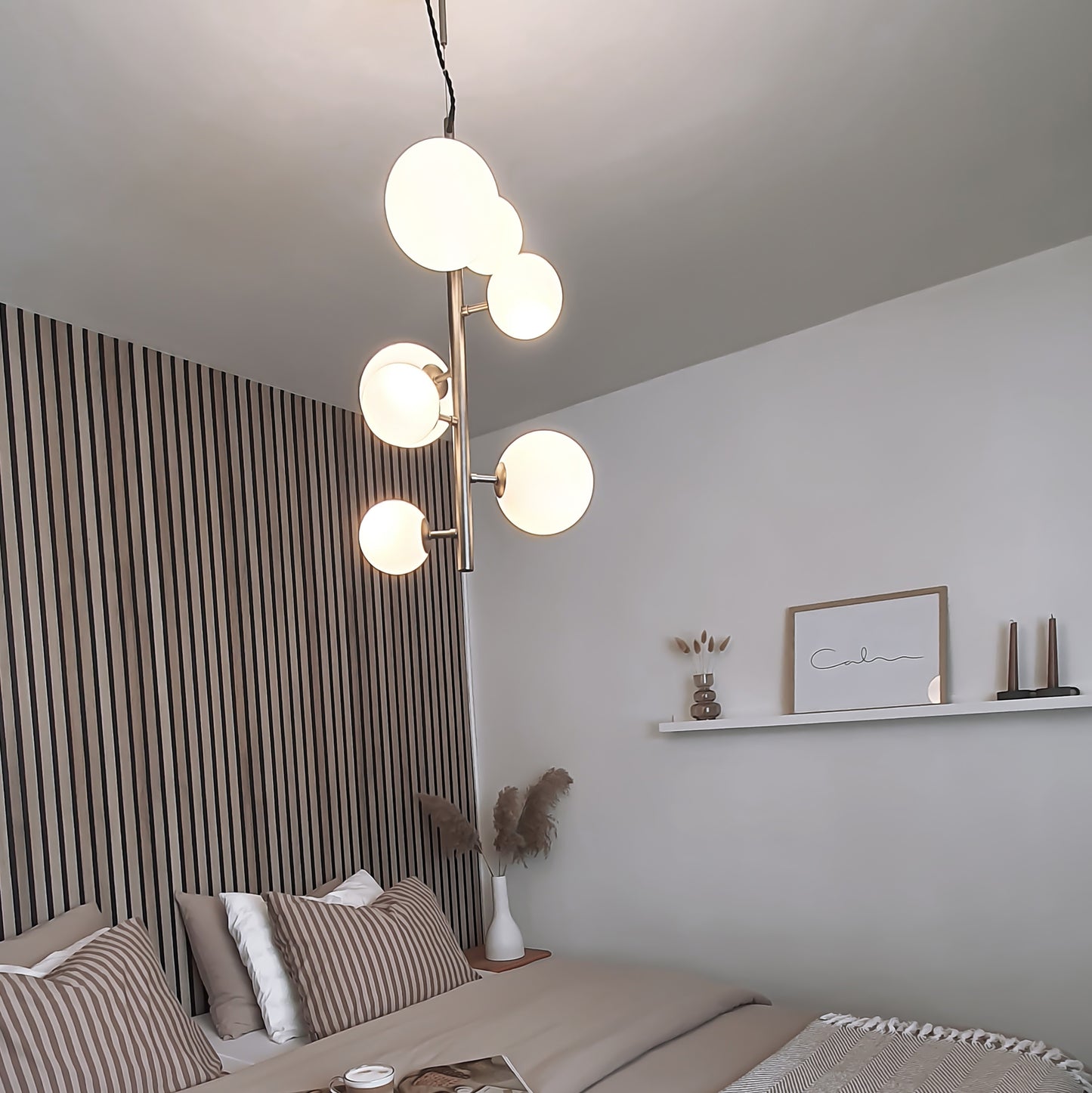 Molekyl 7-lys takpendel tinn/hvit