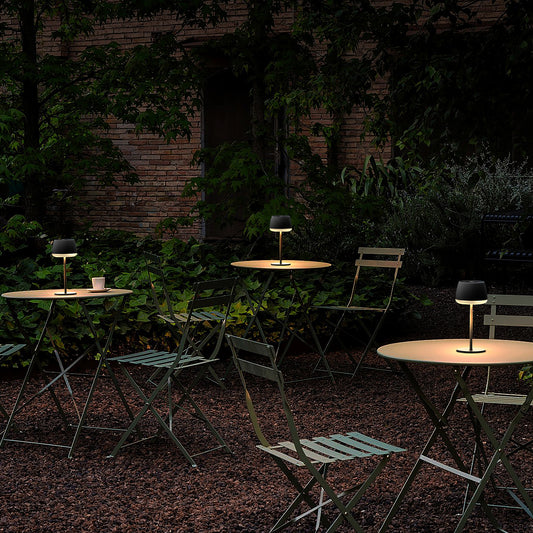 Gløtt bordlampe oppladbar solar matt sort