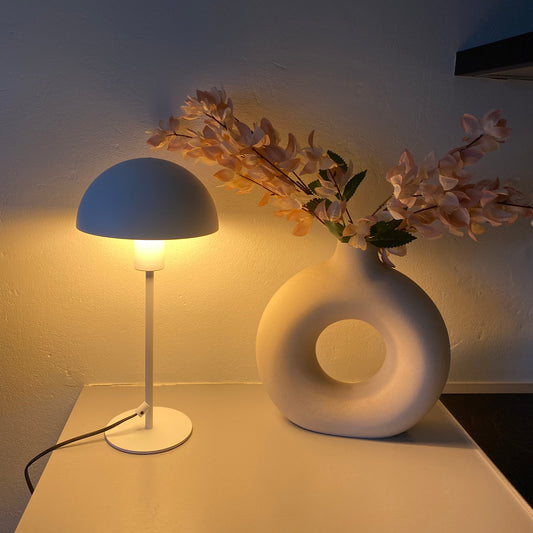 Remo bordlampe hvit