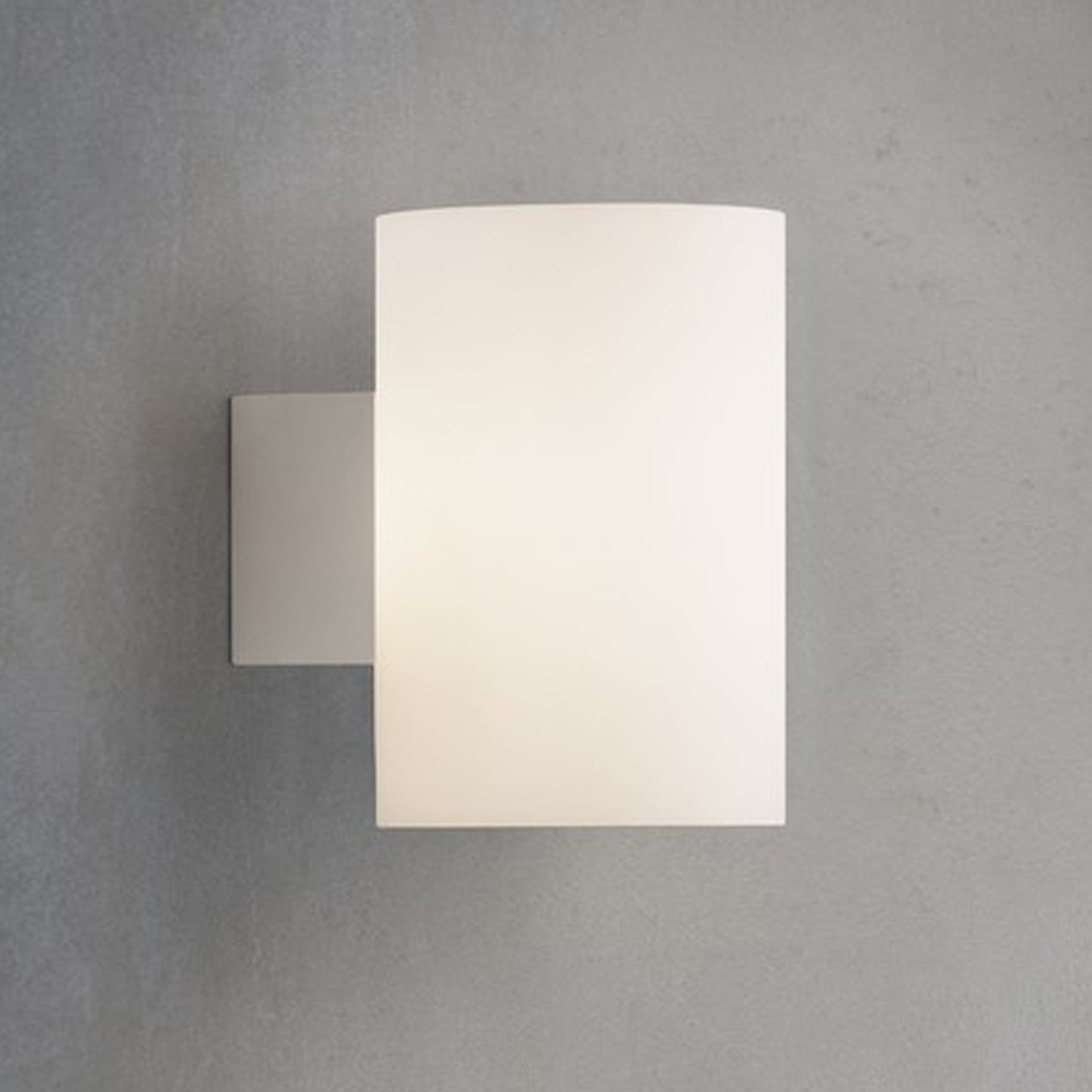 Evoke L vegglampe hvit/opal