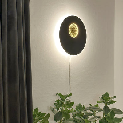 Planet LED vegglampe sort/gull 3-step dim