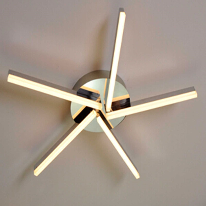 Lyst LED baderomslampe tak krom