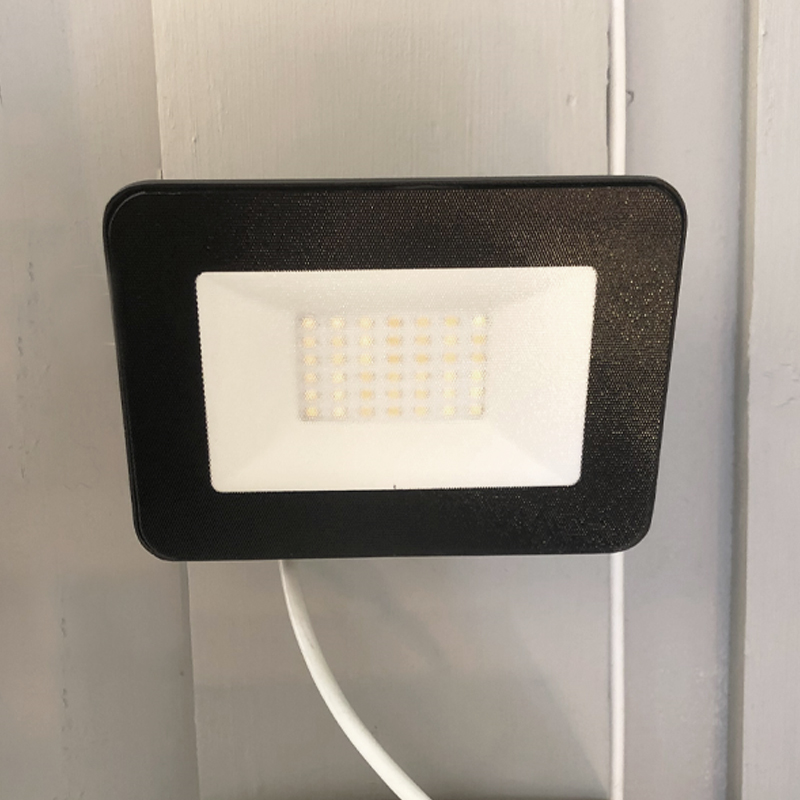 Lyskaster LED vegg IP65 sort