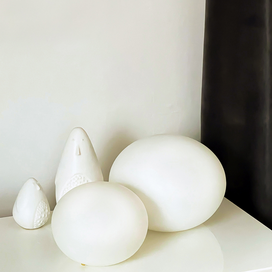 Globus bordlamper i par inspirert av steiner laget i opal glass diameter 24cm - Aneta belysning
