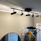 Interiørbilde av Interiørbilde av Artic spotlight skinne taklampe med fem lys i svart metall og integrert 5x6W LED-lys 3000K 5x540lm - Aneta belysning