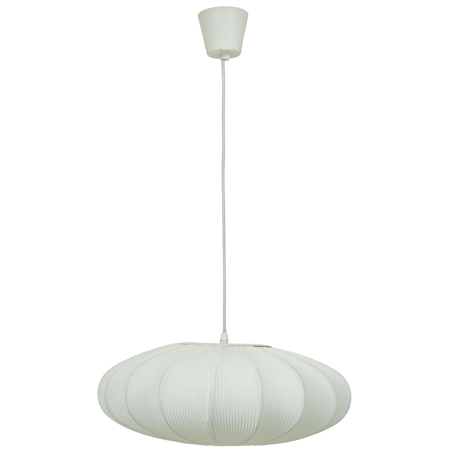 Mamsell taklampe pendel rund med diameter 45cm trukket i hvit tekstil rundt en ramme i hvit metall - Aneta belysning